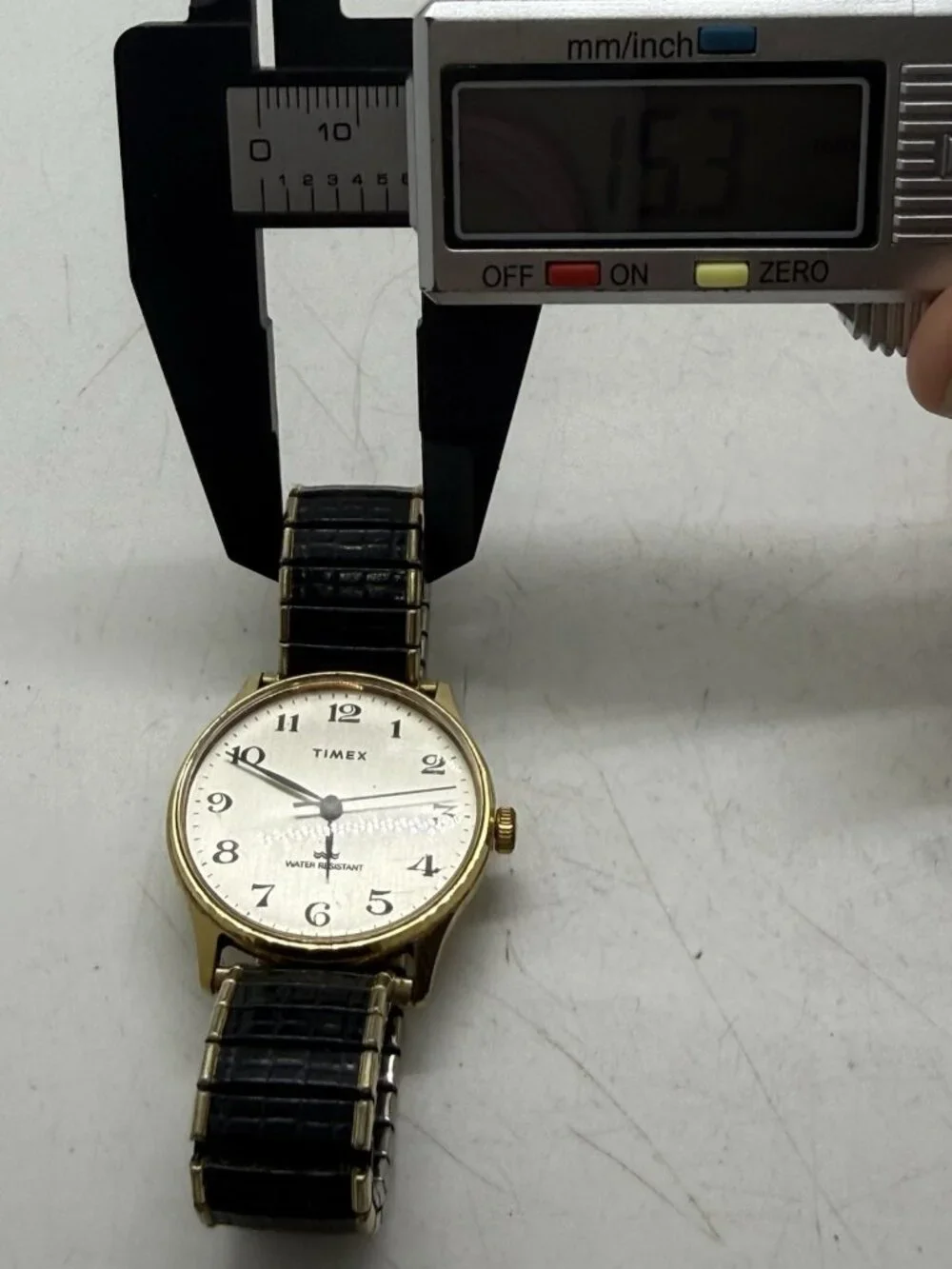 Vtg Timex Men's Two Tone Watch White Face Black Gold Stretch Spiedel Bracelet